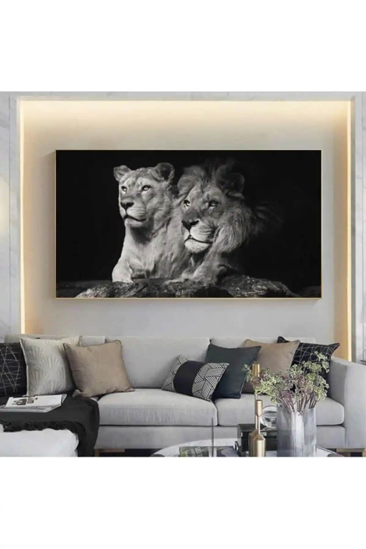 VeraStore Aslan Kanvas Tablo: Modern İç Mekan Dekorasyonu İçin Şık ve Dayanıklı Sanat Eseri