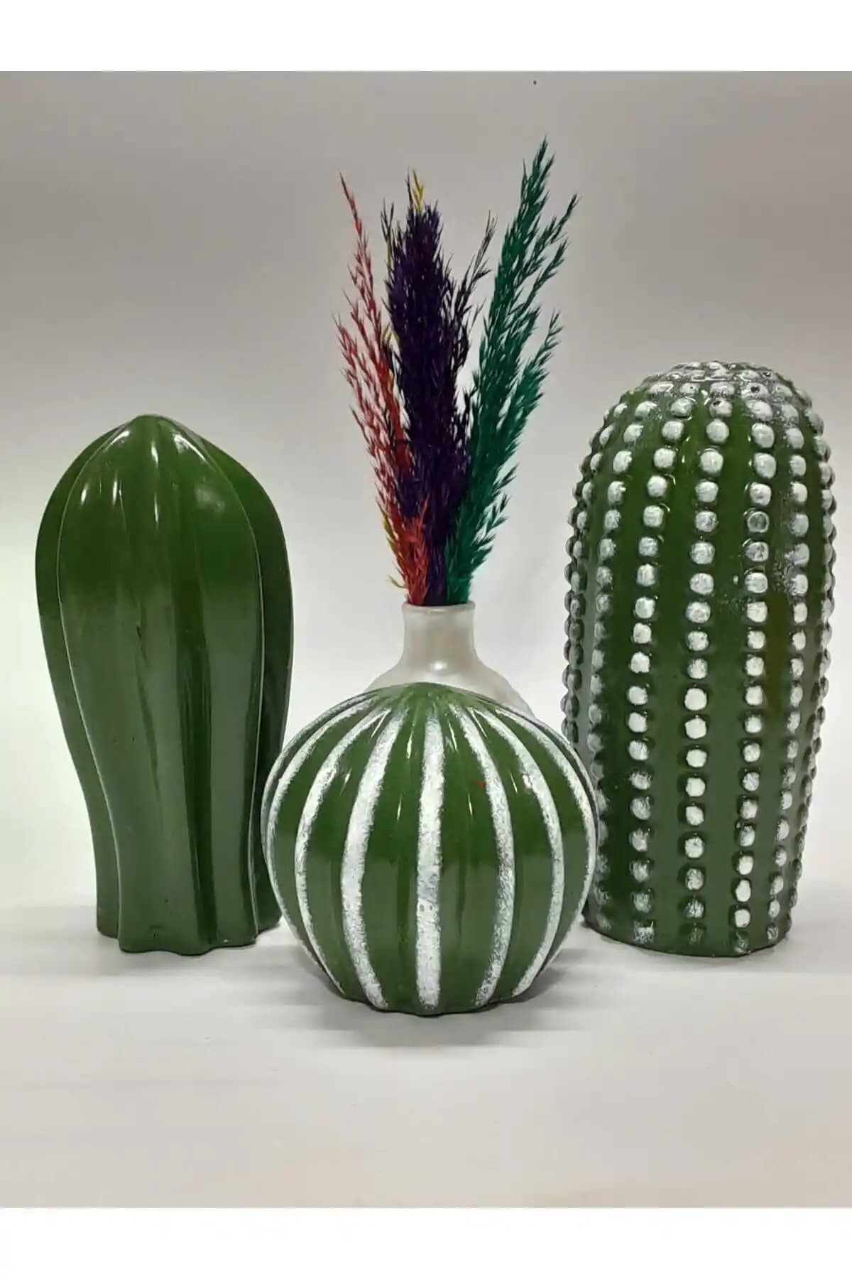 3'lü Kaktüs Biblo ile Modern ve Doğal Dekorasyonun Şık Dokunuşu