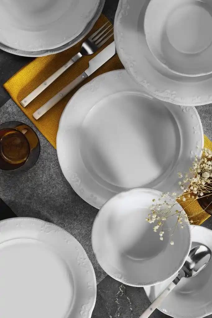 36 Parça 12 Kişilik Yemek Takımı Seçenekleri ve Dekorasyon İpuçları