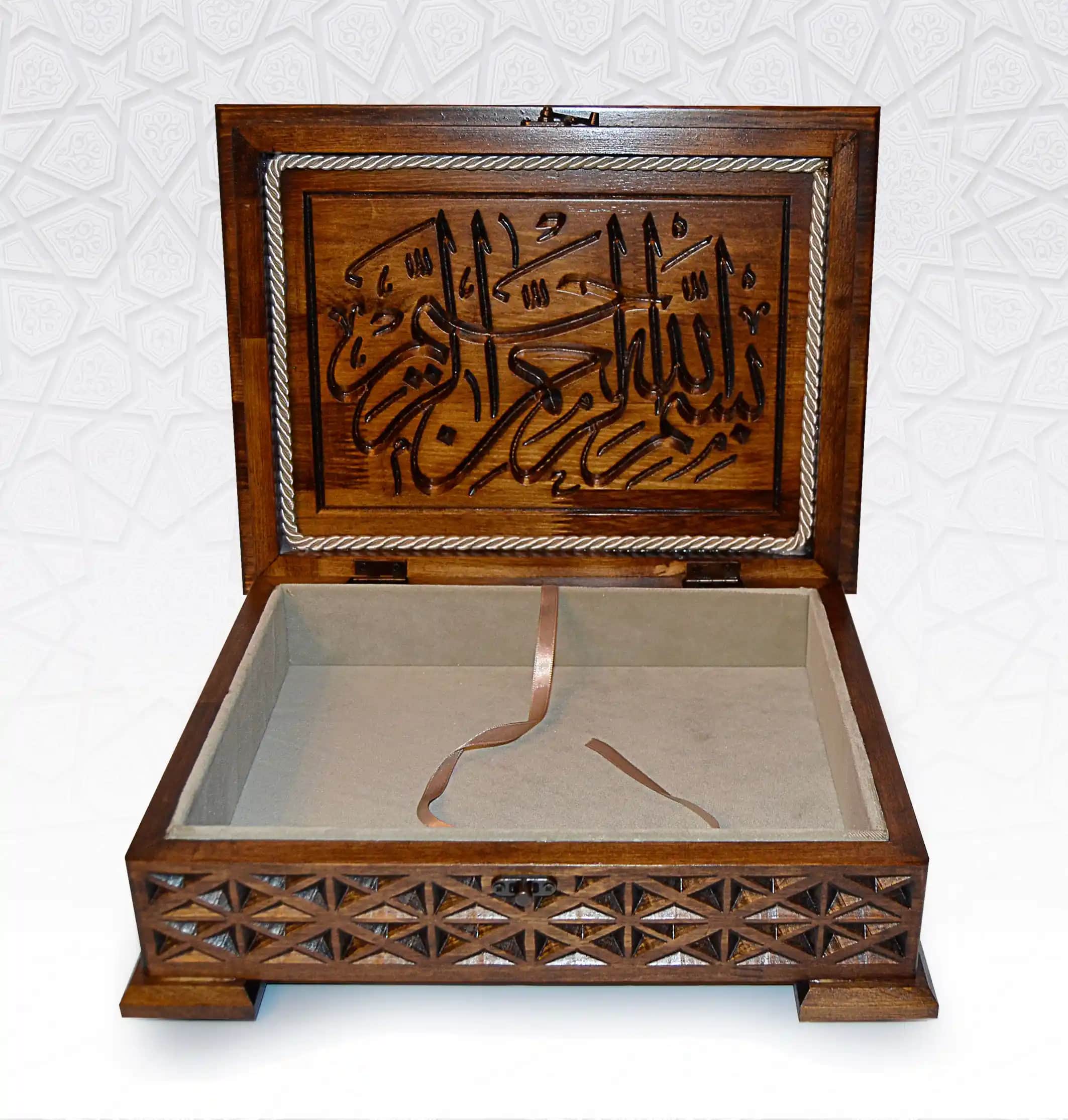 Ahşap Hediyelik Ürünler: Doğal Şıklık ve Fonksiyonelliğin Modern Yansıması