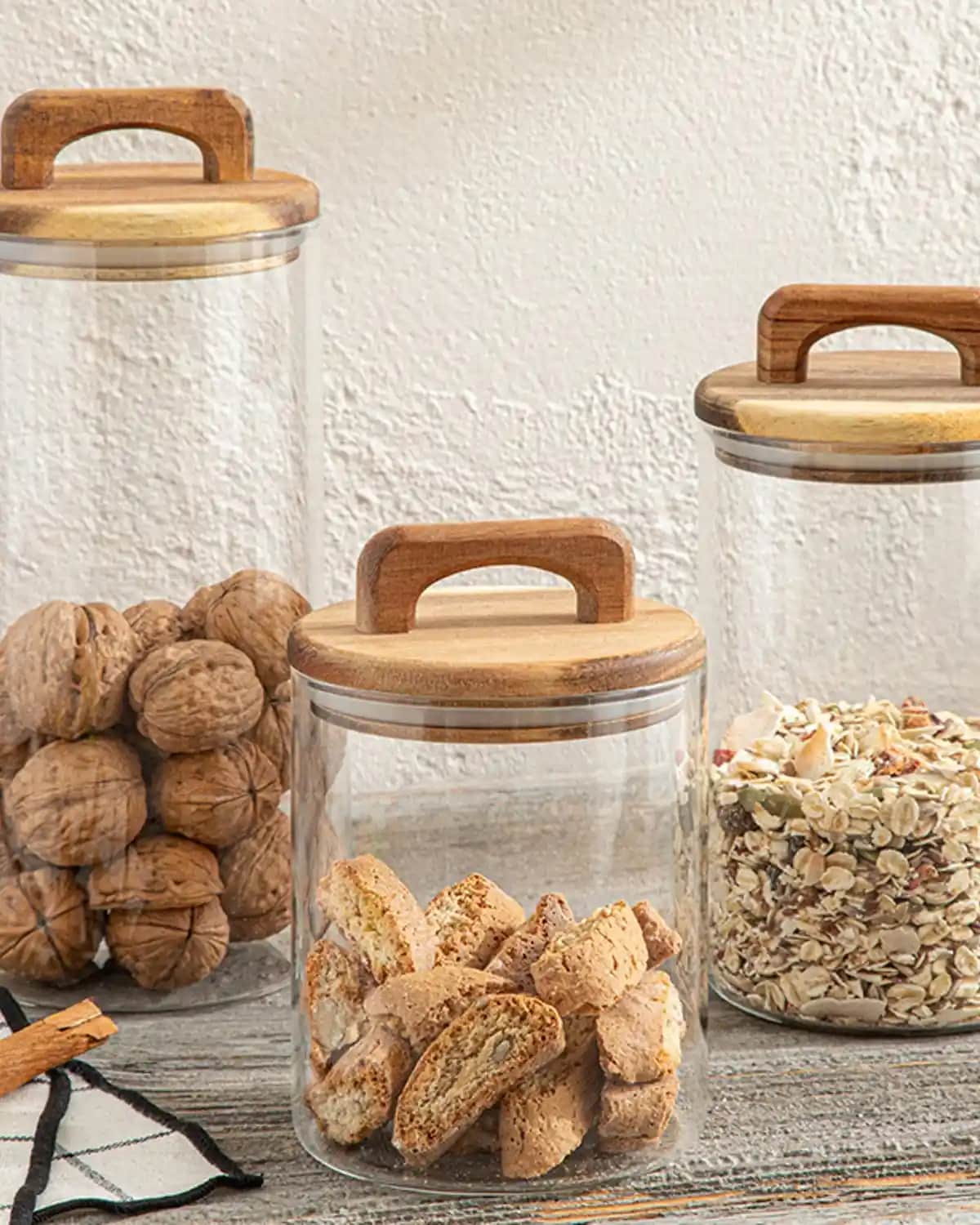 Ahşap Kapaklı Kavanozlar: Doğal ve Rustik Dekorasyon İçin Fonksiyonel Seçenekler