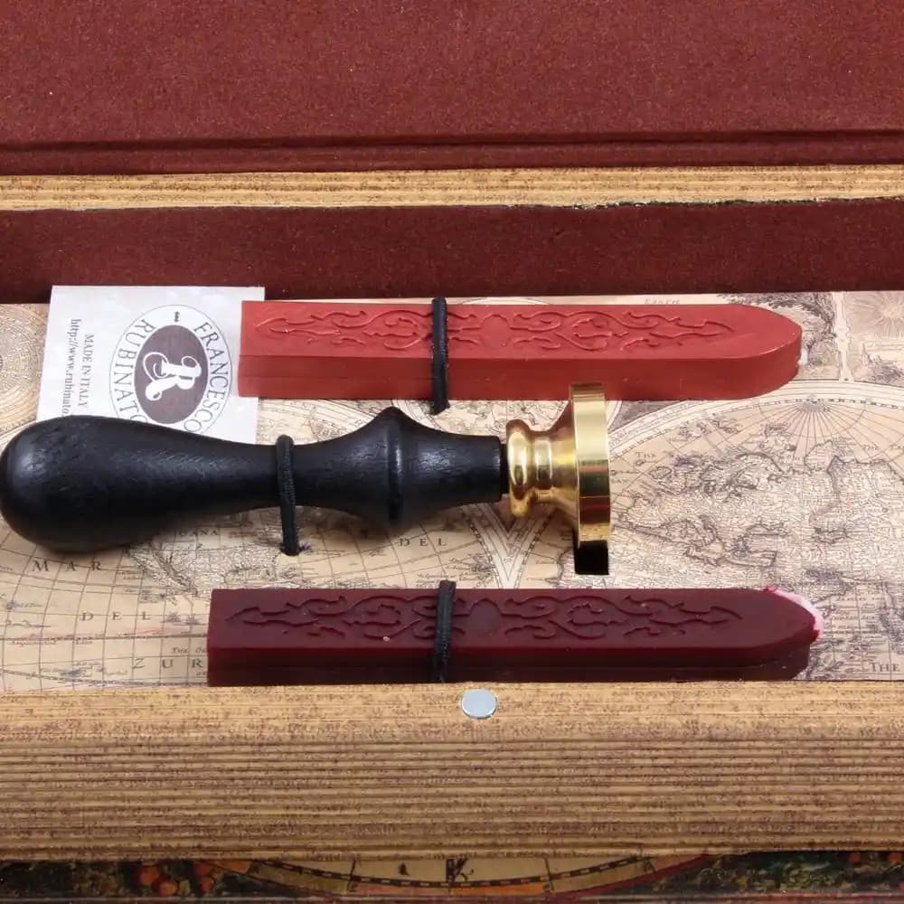 Ahşap Mühür Setleriyle Dekorasyonda Zarafetin Yenilikçi Kullanımı ve Fikirler