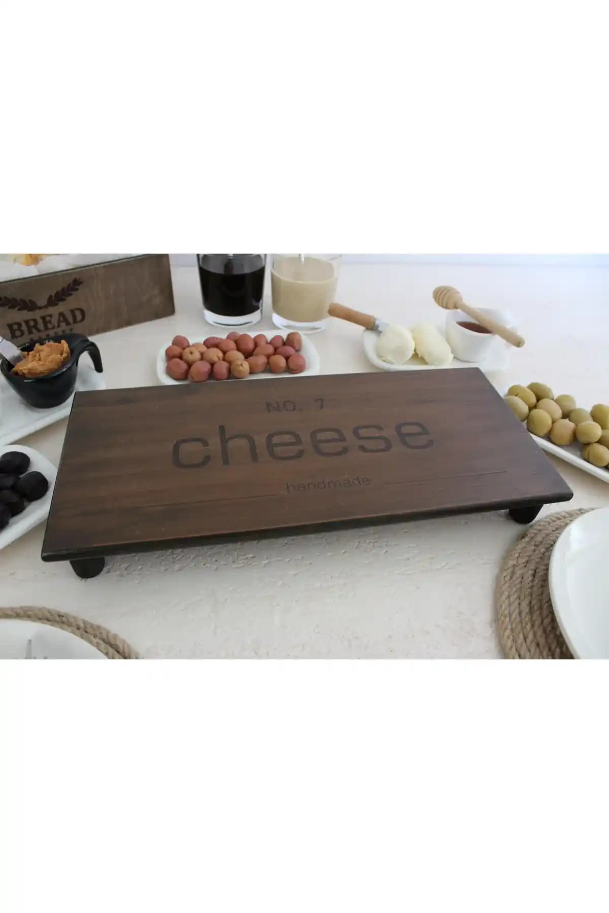 Ahşap Peynir Tabağı ile Dekorasyonda Zarif ve Fonksiyonel Çözümler Sunmak