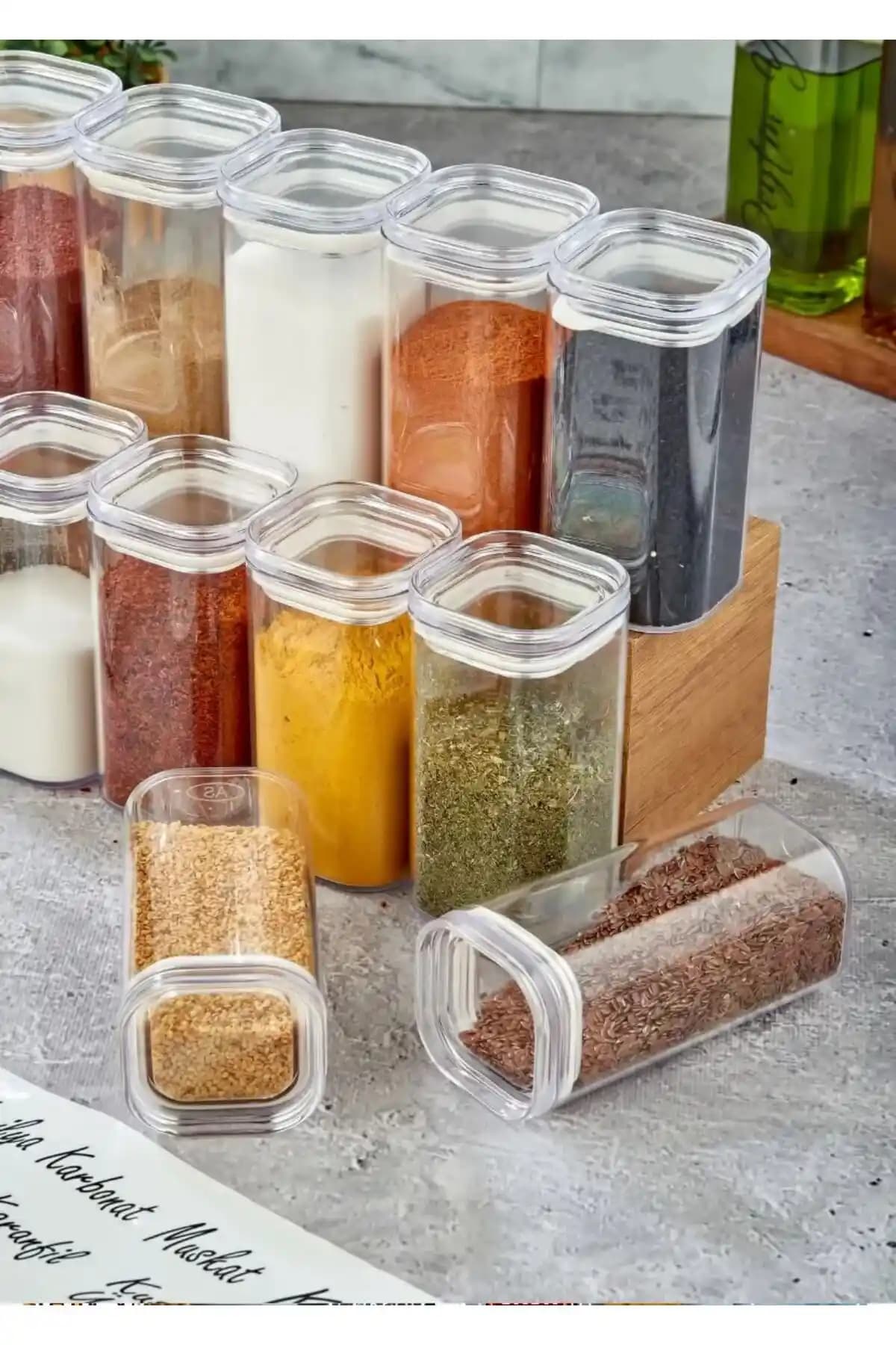 Akrilik Baharatlıklar: Modern ve Şık Mutfak Dekorasyonu İçin En İyi Seçenekler