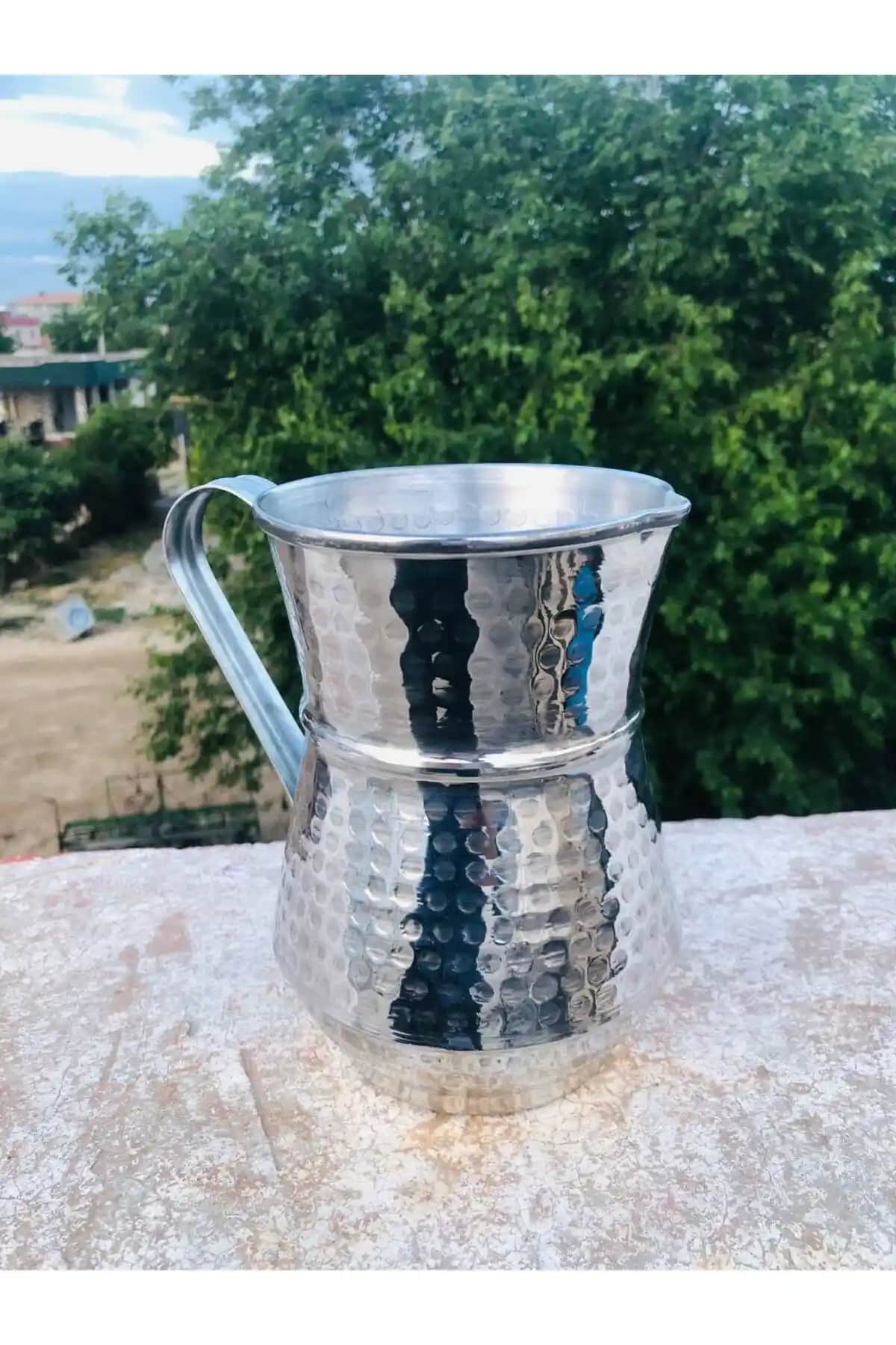 Alüminyum Sürahi Dekorasyon ve Mobilya Dünyasında Modern ve Dayanıklı Seçenekler