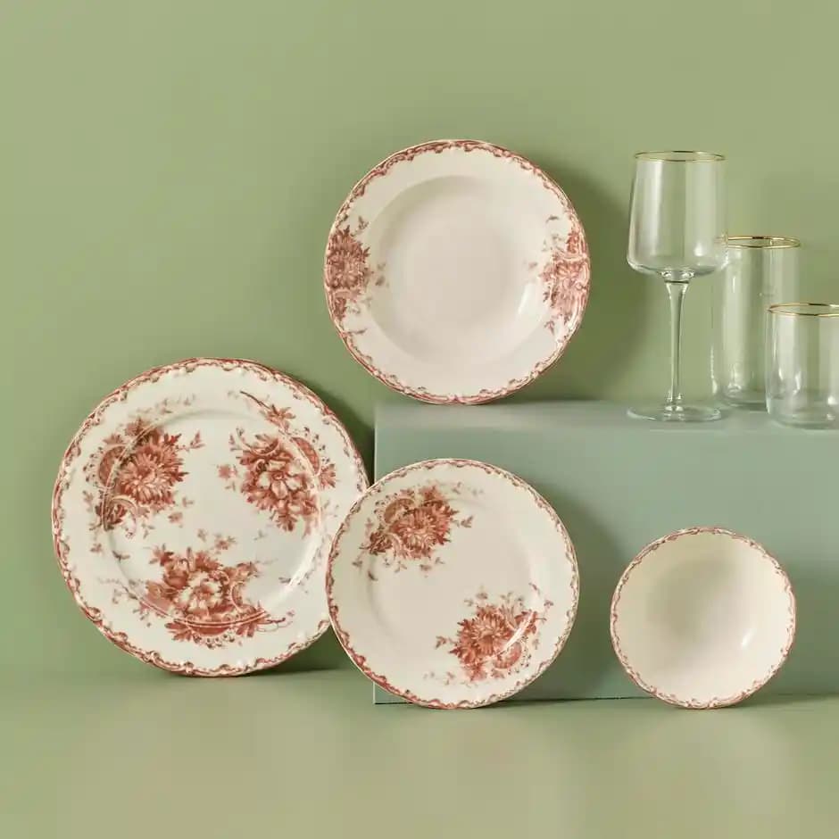 Antika Porselen Yemek Takımlarıyla Evinize Zarafet ve Tarih Katın