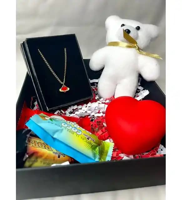 Ayıcıklı Hediye Kutuları ile Sıcak ve Şık Dekorasyon Unsurları