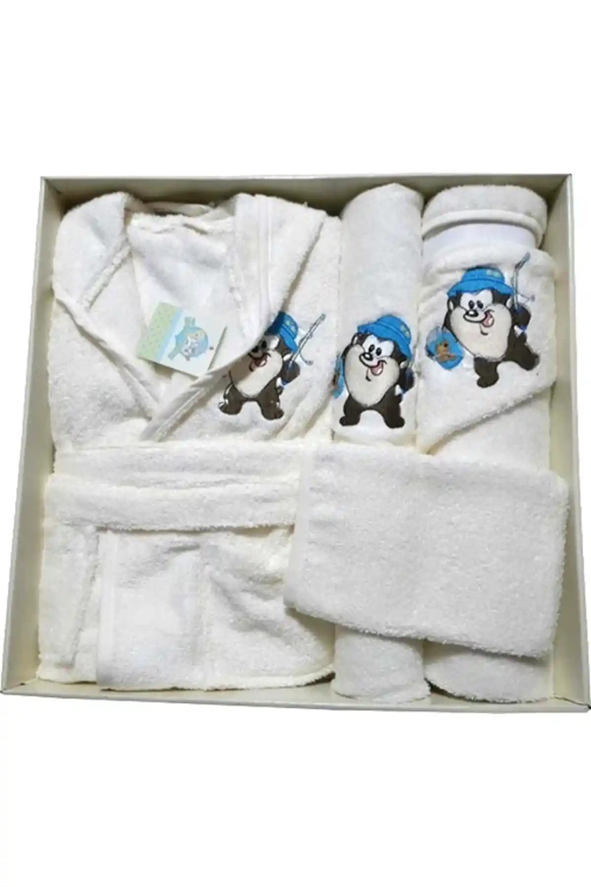 Bambu Bebek Bornoz Setleri: Doğal ve Şık Bebek Bakım Ürünleri