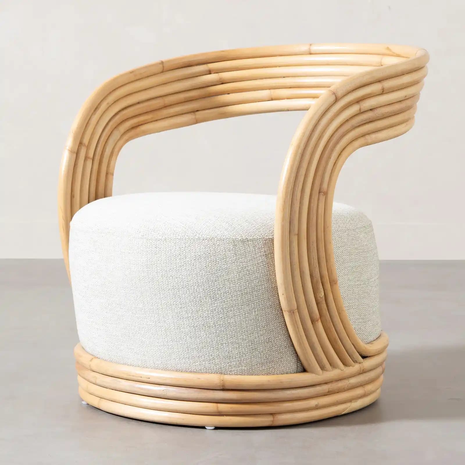 Bambu Berjerler: Sürdürülebilir ve Estetik Mobilya Seçenekleri