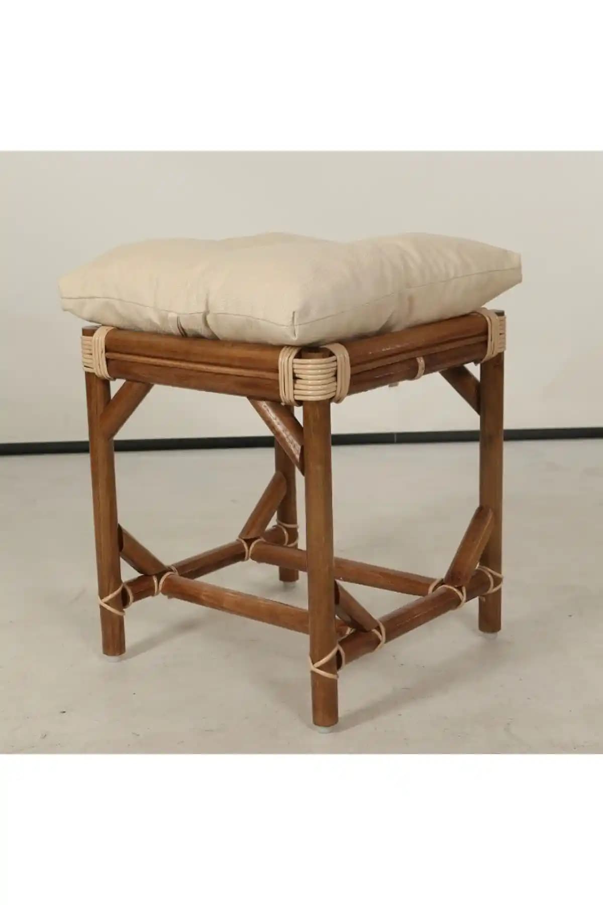 Bambu Tabureler ile Doğal ve Sürdürülebilir İç Mekan Dekorasyonu Çözümleri