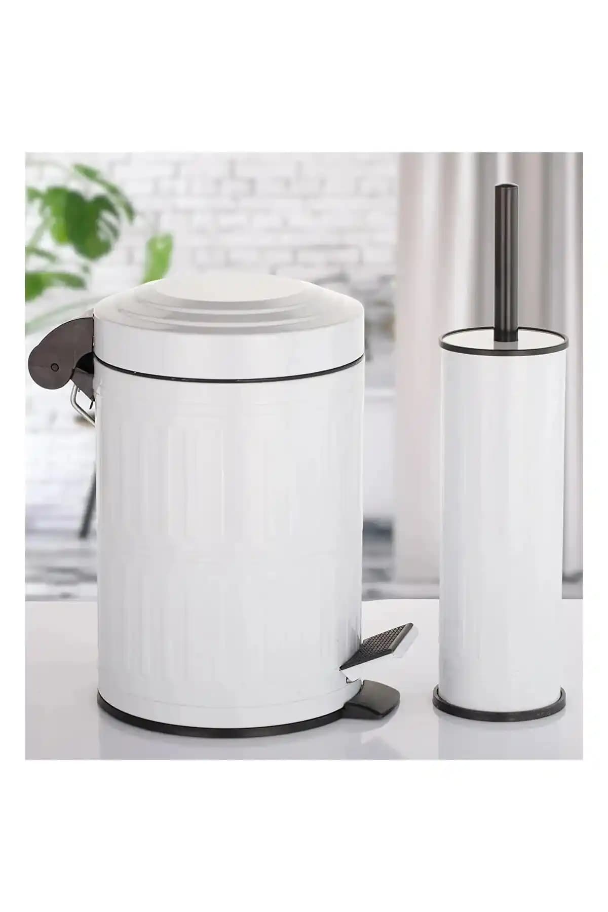 Banyo İçin Çöp Kovası Seçimi: İşlevsellik ve Estetiğin Uyumlu Kombinasyonu