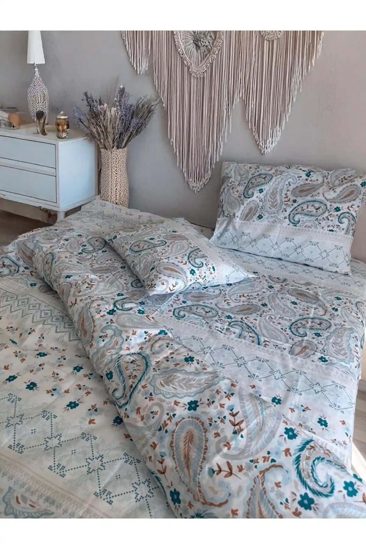 Battal Boy Nevresimler ile Yatak Odalarınızda Konfor ve Estetiğin Uyumunu Yakalayın