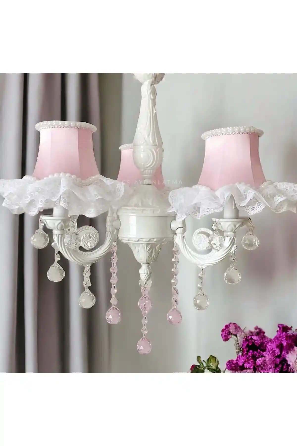 Bebek Odası Aydınlatması: Güvenli, Konforlu ve Estetik Çözümler Hakkında Kapsamlı Rehber