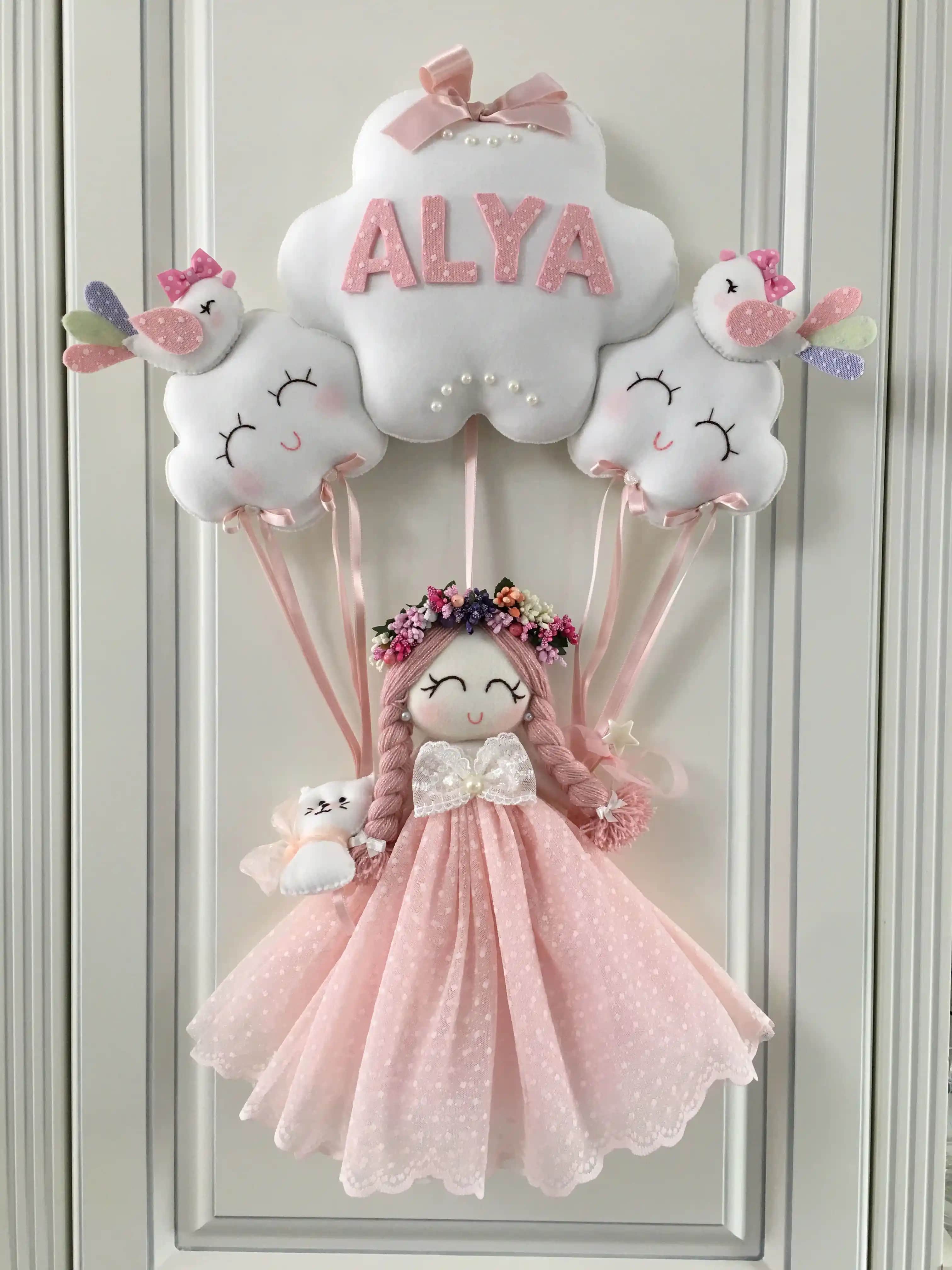 Bebek Odası Süsleri ve Trendler: Güvenli ve Şık Dekorasyon Fikirleri