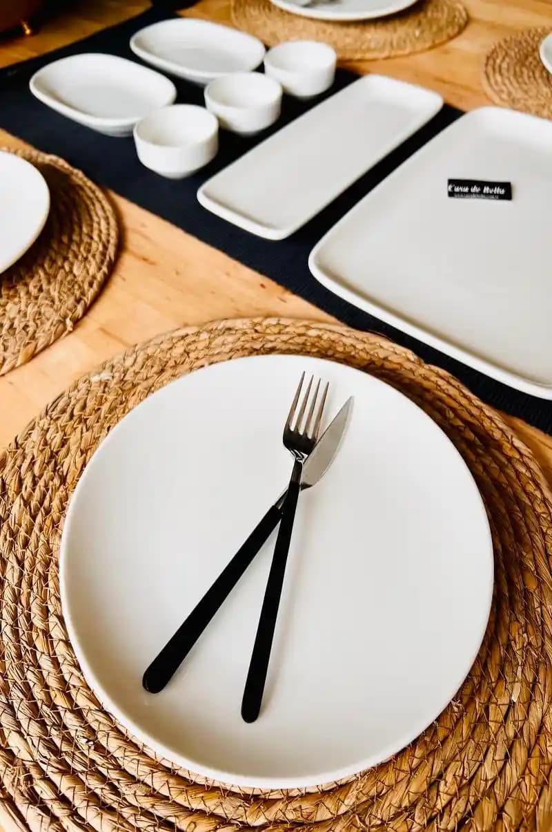 Beyaz Porselen Kahvaltı Takımlarıyla Evinize Şıklık Katmanın Yolları