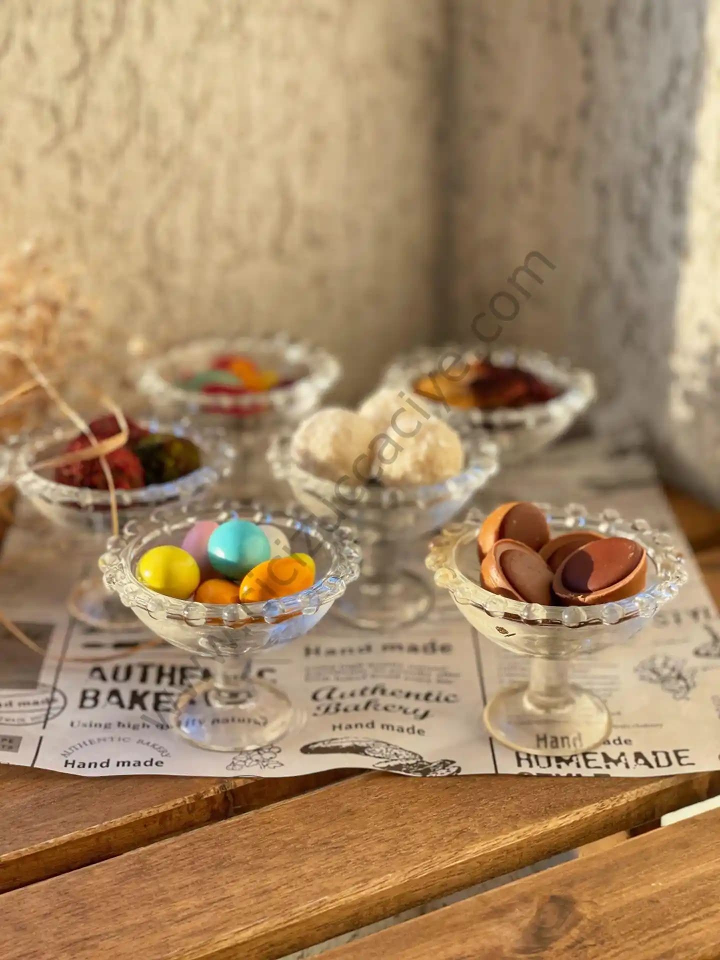 Boncuk Serisi Sunumluklar: Dekorasyonda Şıklık ve İşlevselliğin Buluşması