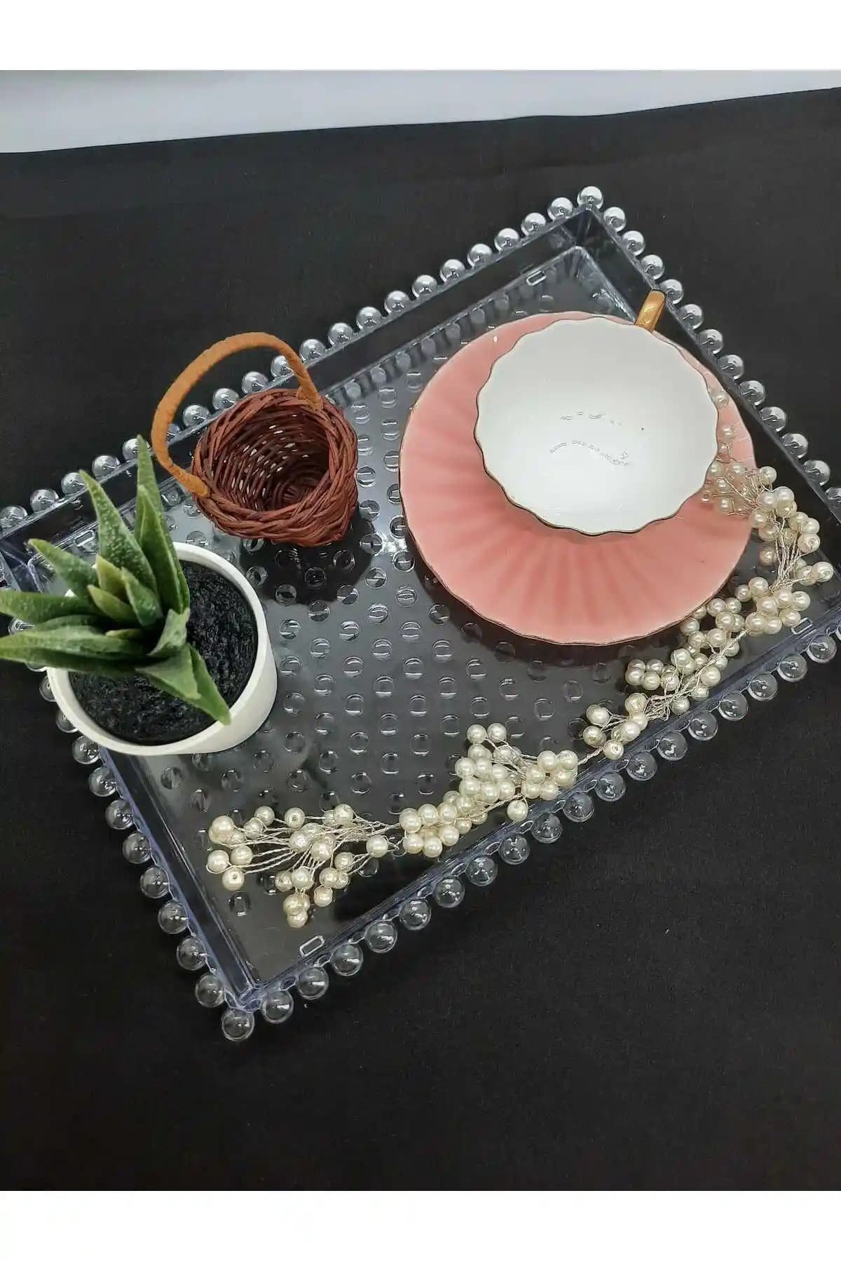 Boncuk Tepsi ile Dekorasyon ve Mobilyada Zarafetin Şık ve Fonksiyonel Yolu