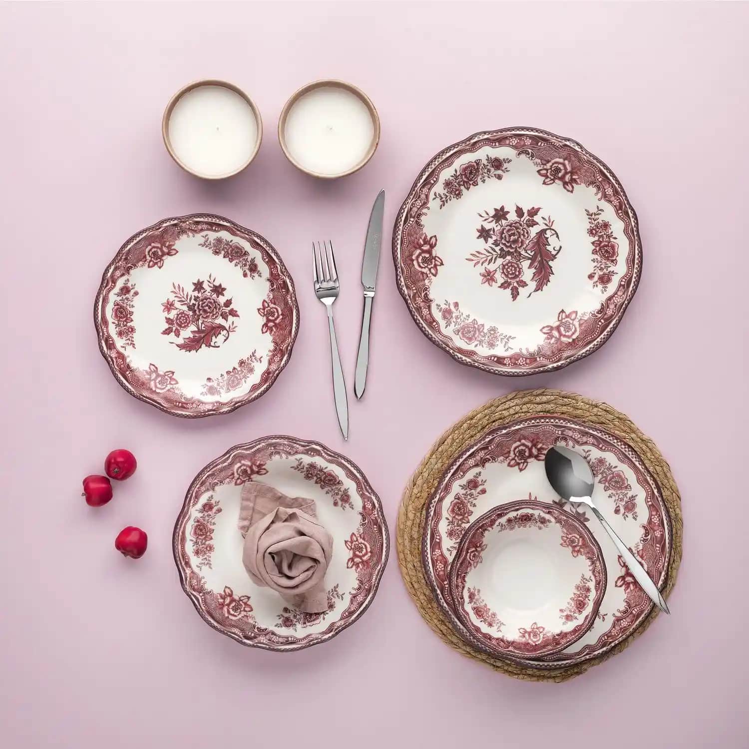 Bordo Yemek Takımı Seçenekleri ve Dekorasyon İpuçlarıyla Sofralarınıza Şıklık Katın