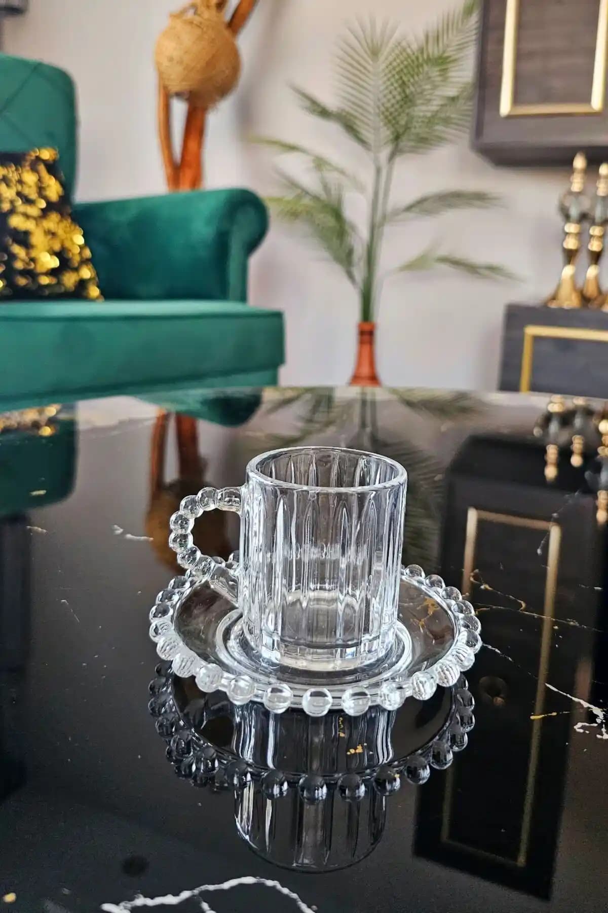 Cam Fincanlar Dekorasyonda Şıklık ve Çok Yönlülük Sunan Modern Çözümler