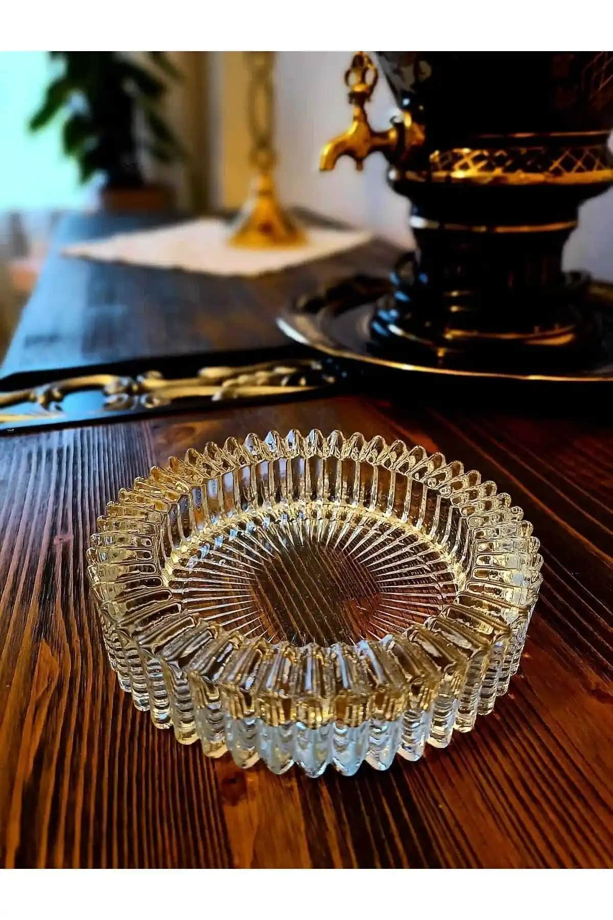 Cam Küllükleri ile Modern ve Vintage Dekorasyonda Zarif Dokunuşlar