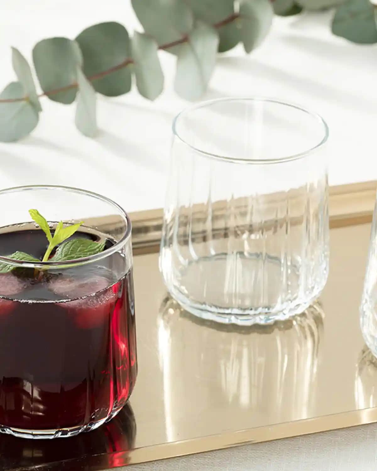 Cam Meşrubat Bardağı Dekorasyon ve Mobilyada Şıklık Yaratmanın Yolları