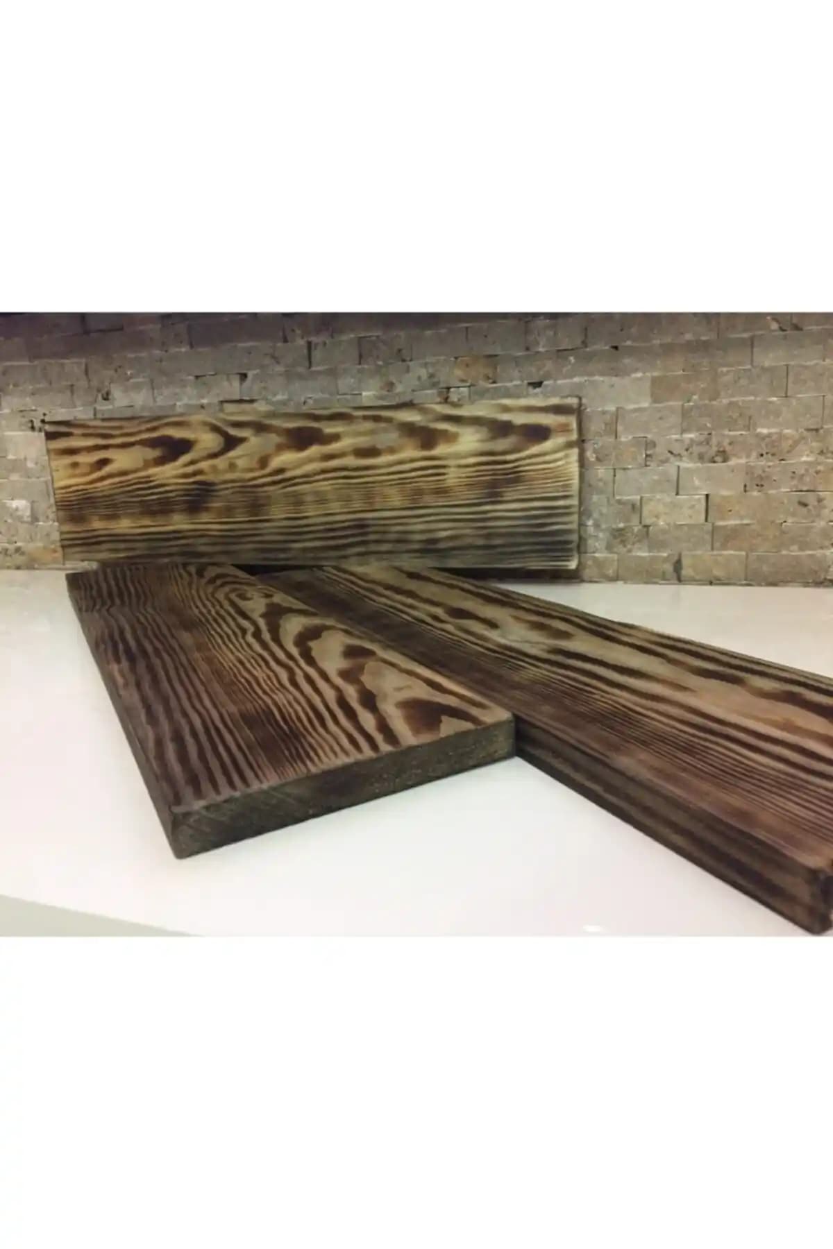 Çam Tahtasıyla Dekorasyon ve Mobilya Tasarımında Doğal Şıklık ve Dayanıklılık