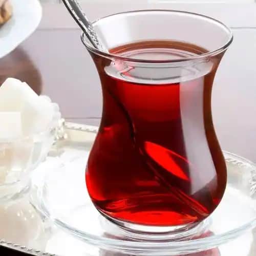Çay Bardaklarıyla Dekorasyonda Şıklık ve Yaratıcı Detaylar Yaratma Rehberi