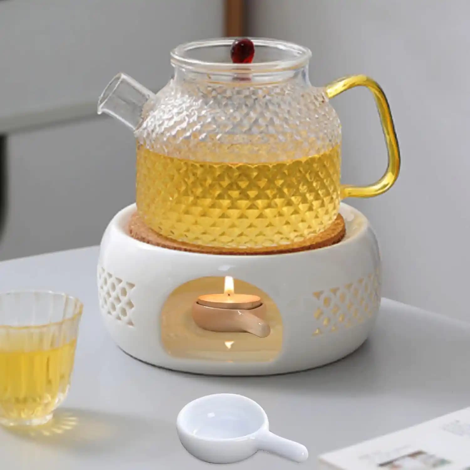 Çaydanlık Isıtıcıları: Estetik ve Fonksiyonelliği Bir Arada Sunan Dekoratif Ürünler