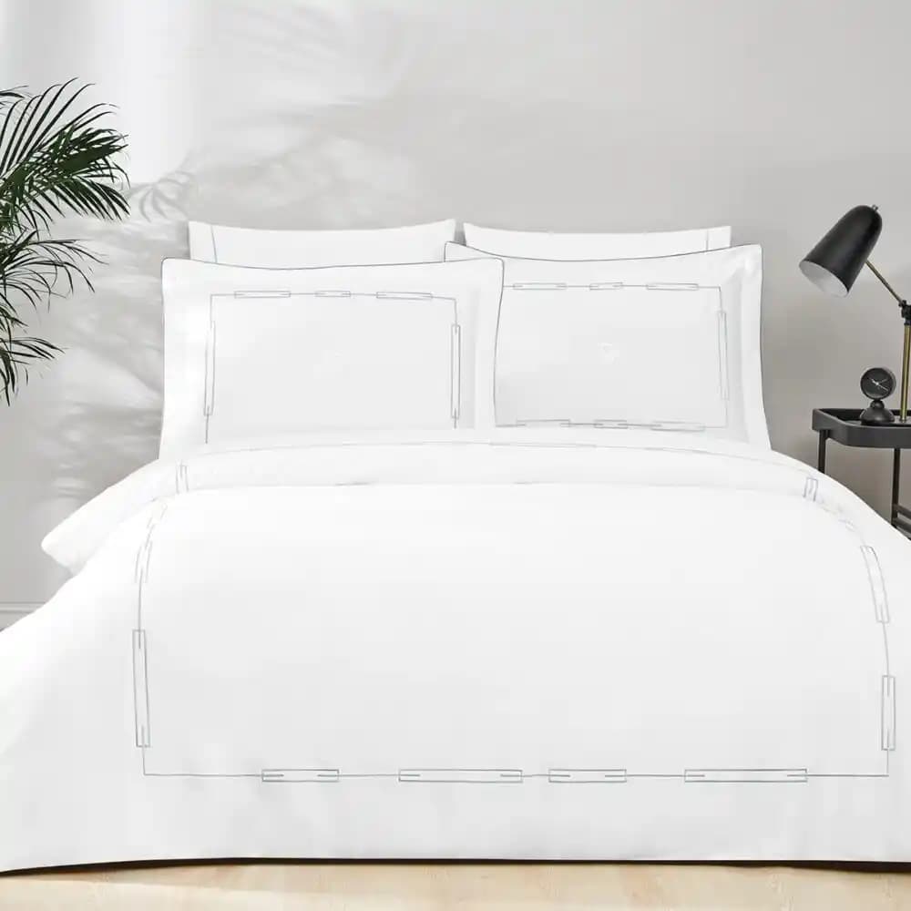 Chanel Nevresim Takımı ile Lükse ve Şıklığa Adım Atın Yatak Odası Dekorasyonunda Zarafet