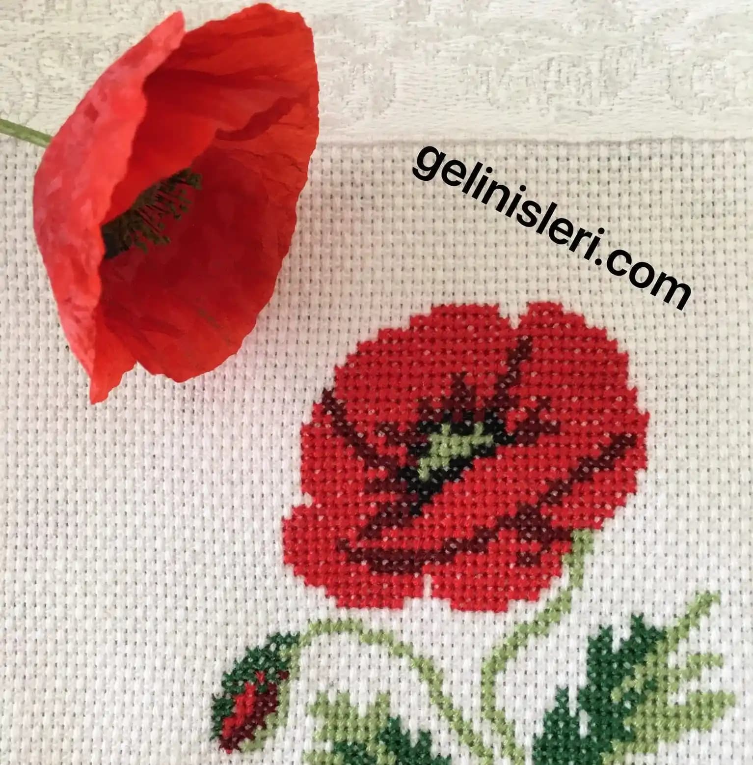 Çiçek İşleme Modelleri Dekorasyonda Doğanın Zarif Dokunuşları ve Modern Uygulamaları