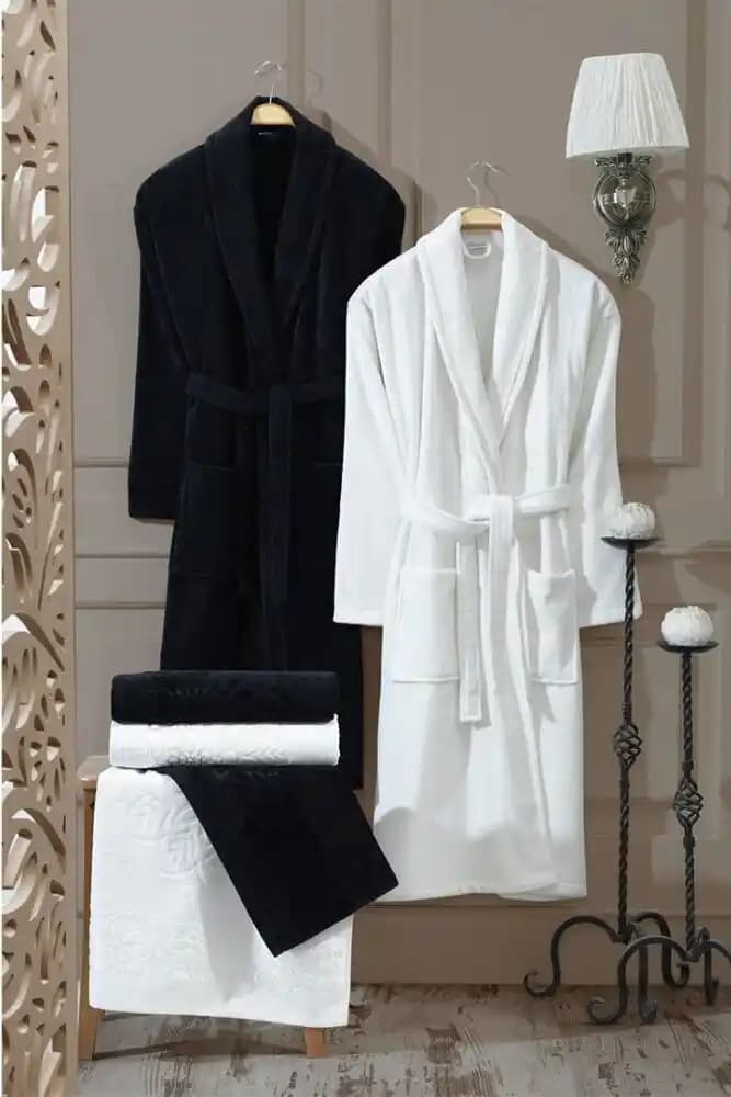 Çift Bornoz Seçimi ve Dekorasyonda Estetik ve Konforun Birleşimi