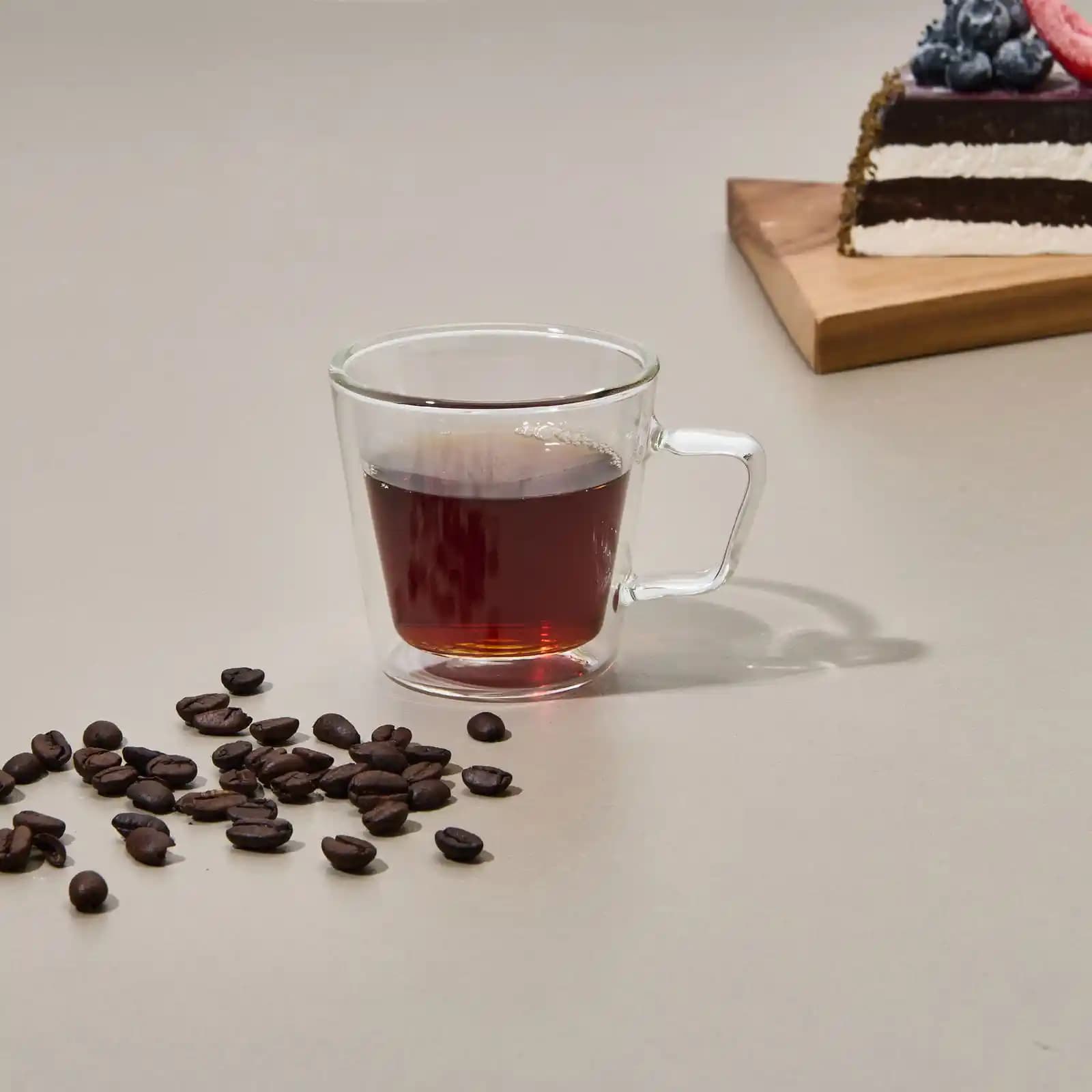 Çift Cidarlı Kupalar: Modern Dekorasyon ve Fonksiyonellik İçin En İyi Seçenekler