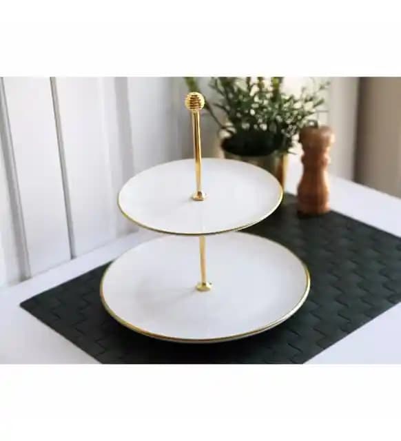 Çift Katlı Kurabiyelikler ile Modern ve Fonksiyonel Mutfak Dekorasyonu