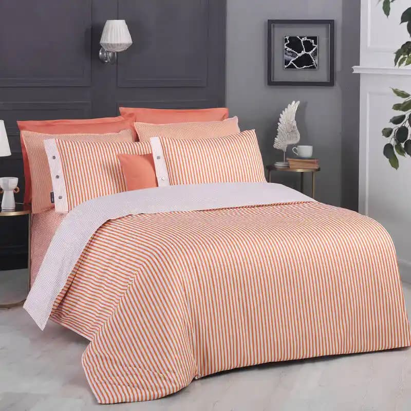 Çizgili Nevresim Takımlarıyla Yatak Odasında Şıklık ve Konfor Uyumunu Yakalayın