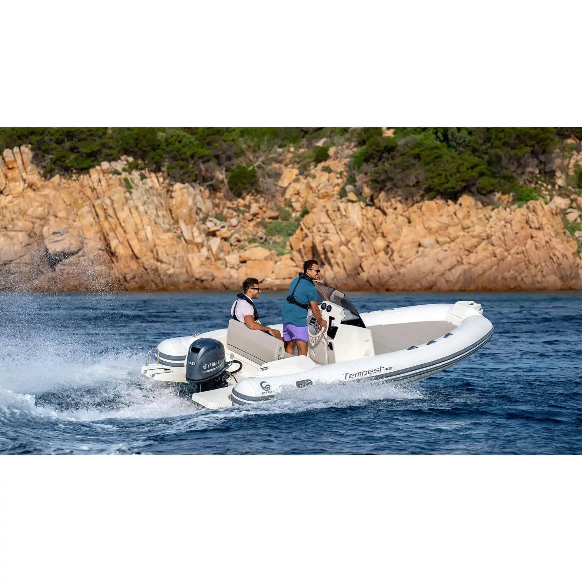 Deniz Esintisi: Marine Rengi ve Dekorasyonda Kullanım Alanları Analizi