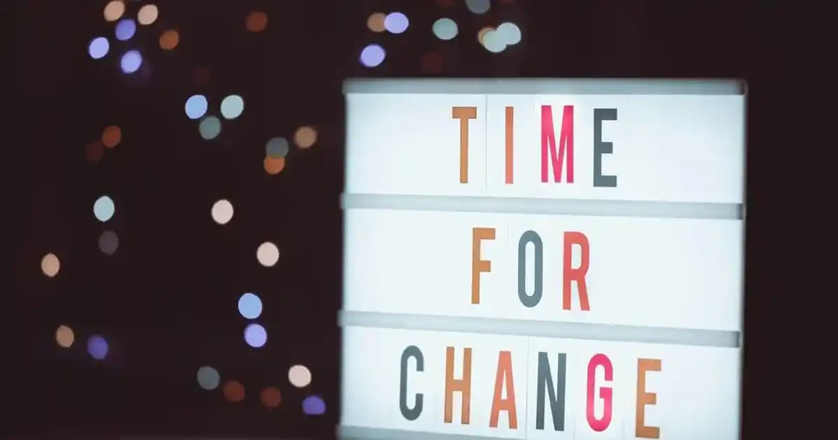 Dikdörtgen Pasta Tabağı ile Modern Dekorasyon ve Şık Sunumlar Nasıl Yapılır