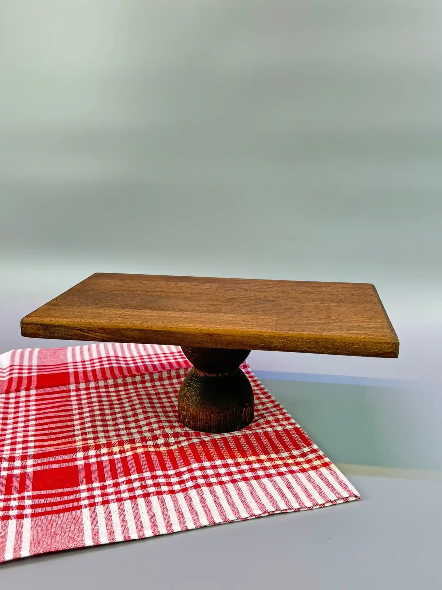 Dikdörtgen Sunumluklar ile Modern ve Şık İç Mekan Dekorasyonu Nasıl Yapılır