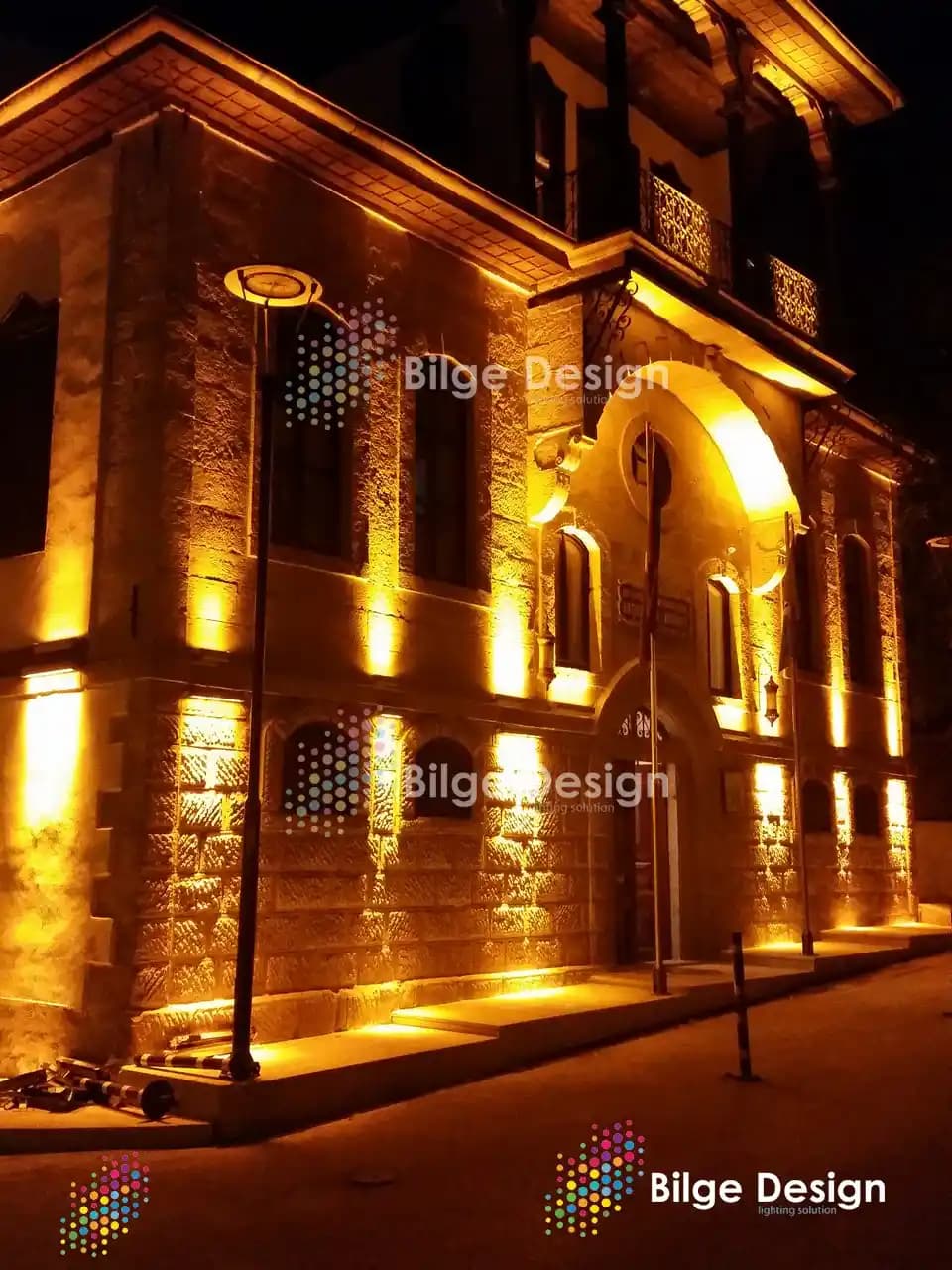 Dış Mekan Işıklandırması Çözümleriyle Bahçenizi Estetik ve Güvenli Hale Getirin