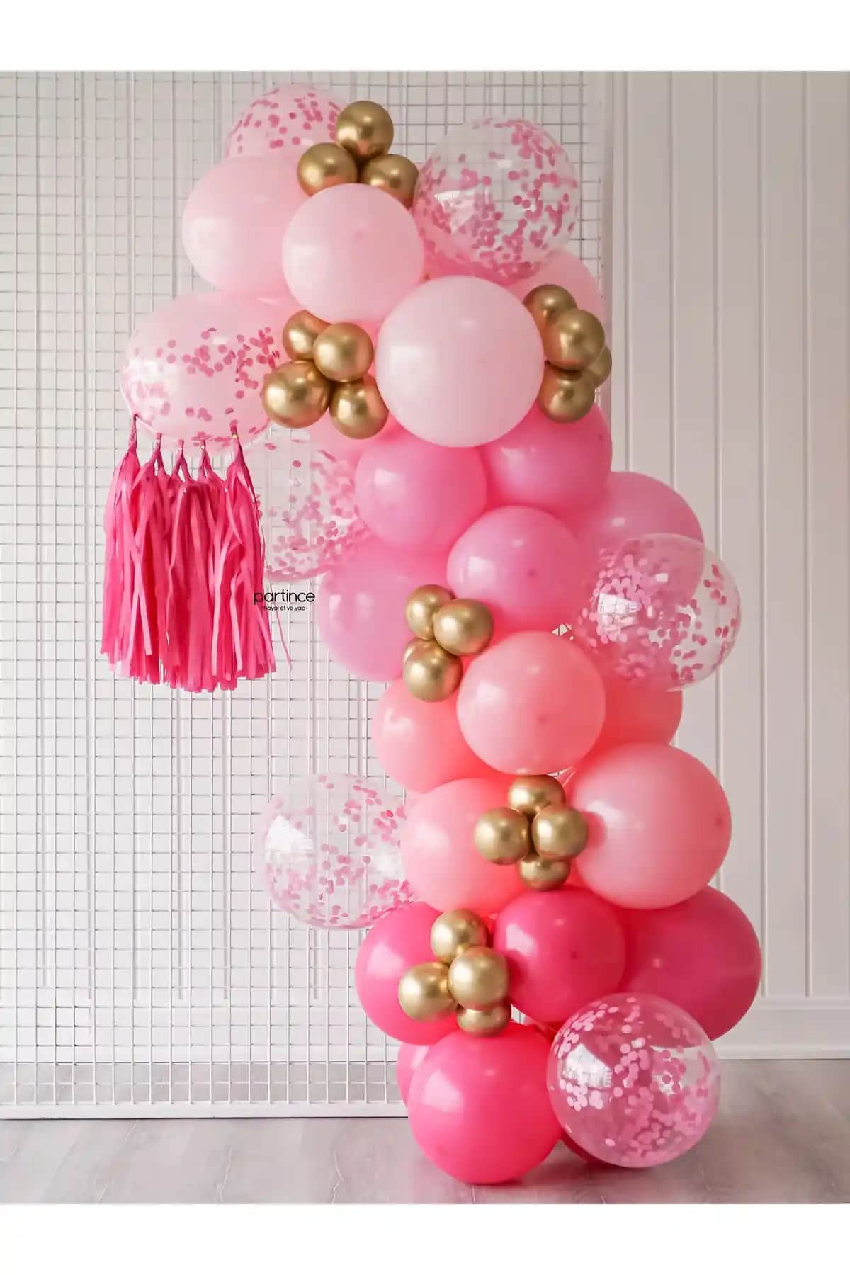 Doğum Günü Balon Zinciri Dekorasyonu: Fark Yaratacak Trend ve Uygulama İpuçları