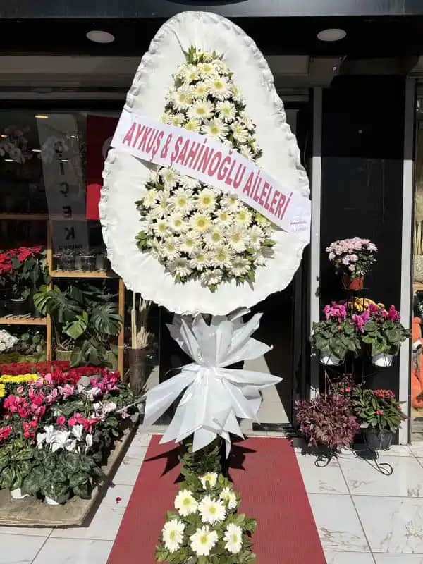 Düğün Çelengi Nedir ve Dekorasyonda Nasıl Kullanılır