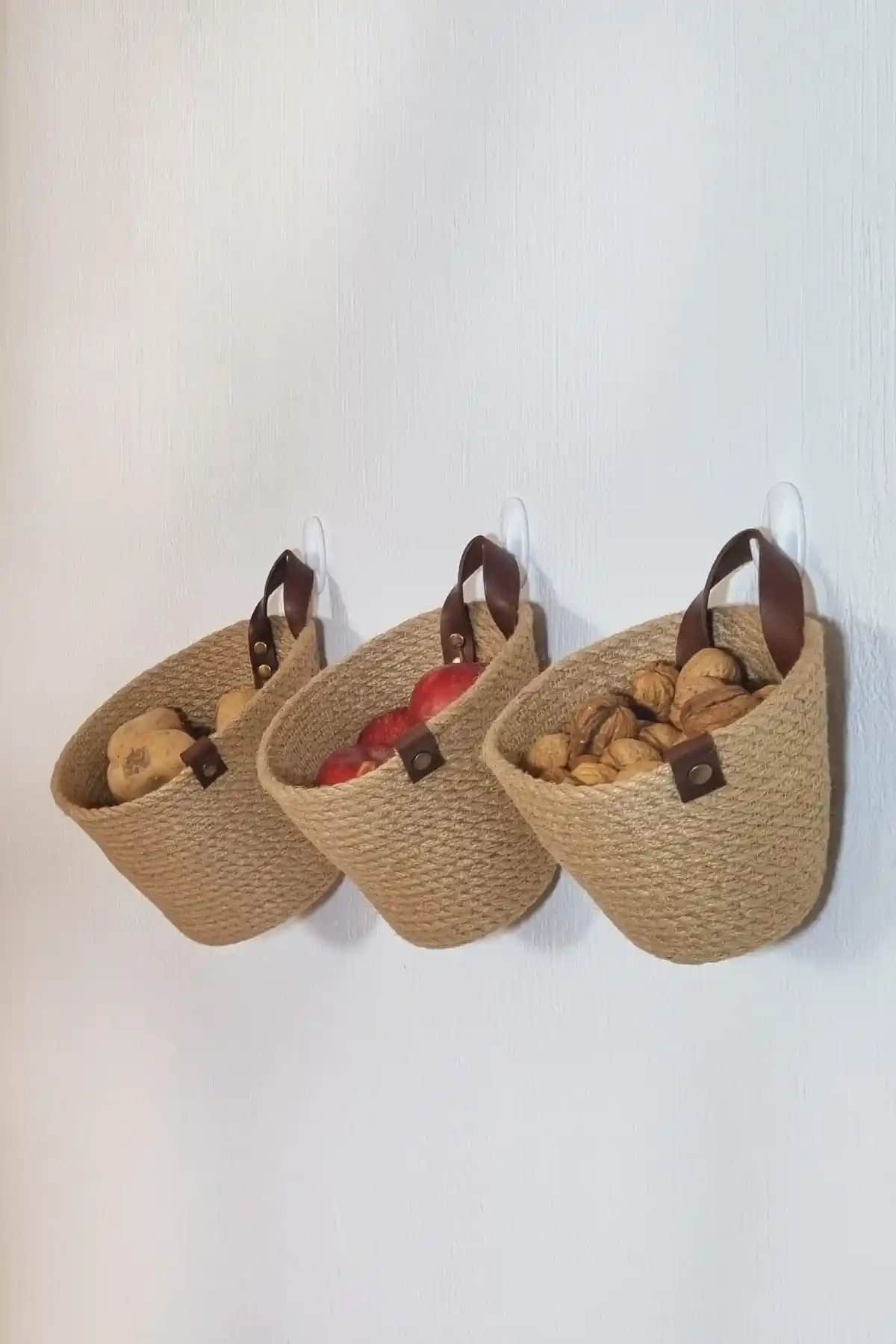 Duvara Asılan Hasır Sepetler ile Dekorasyonda Şıklık ve İşlevsellik Nasıl Sağlanır