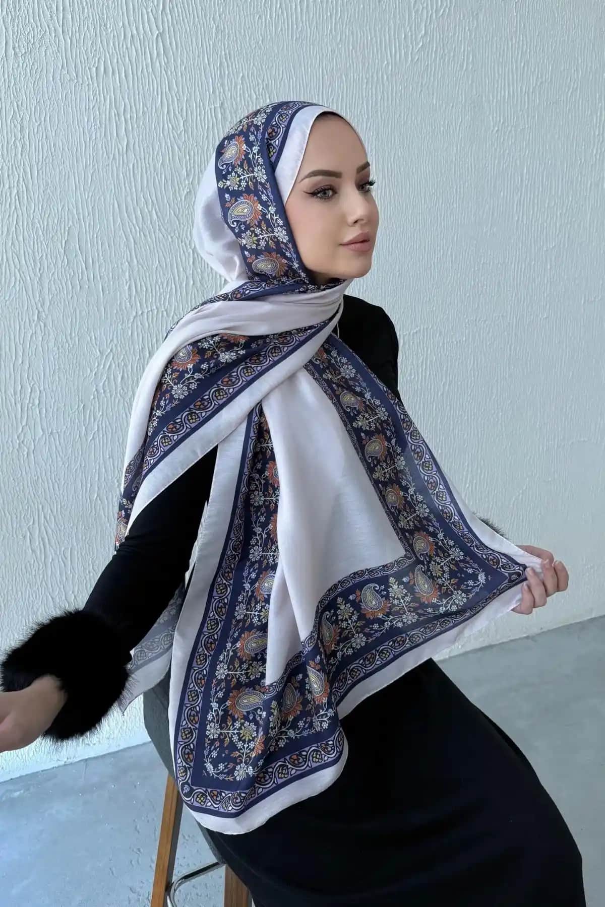 Elmas Rengi Dekorasyonda Zarafetin ve Lüksün Sembolü Olarak Kullanımı