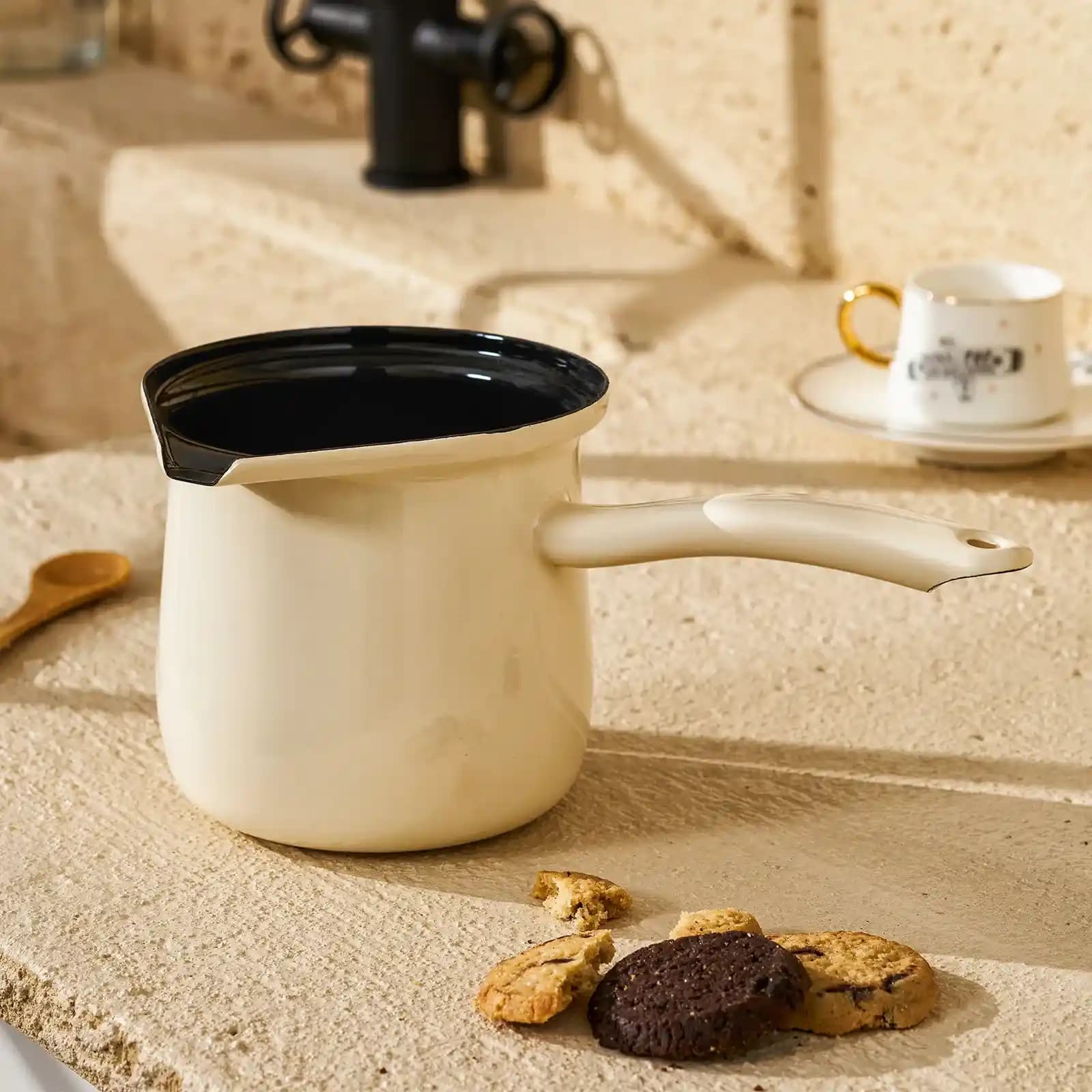 Emsan Artisan Emaye Ürünleriyle Dekorasyonda Dayanıklık ve Şıklık Yakalamak