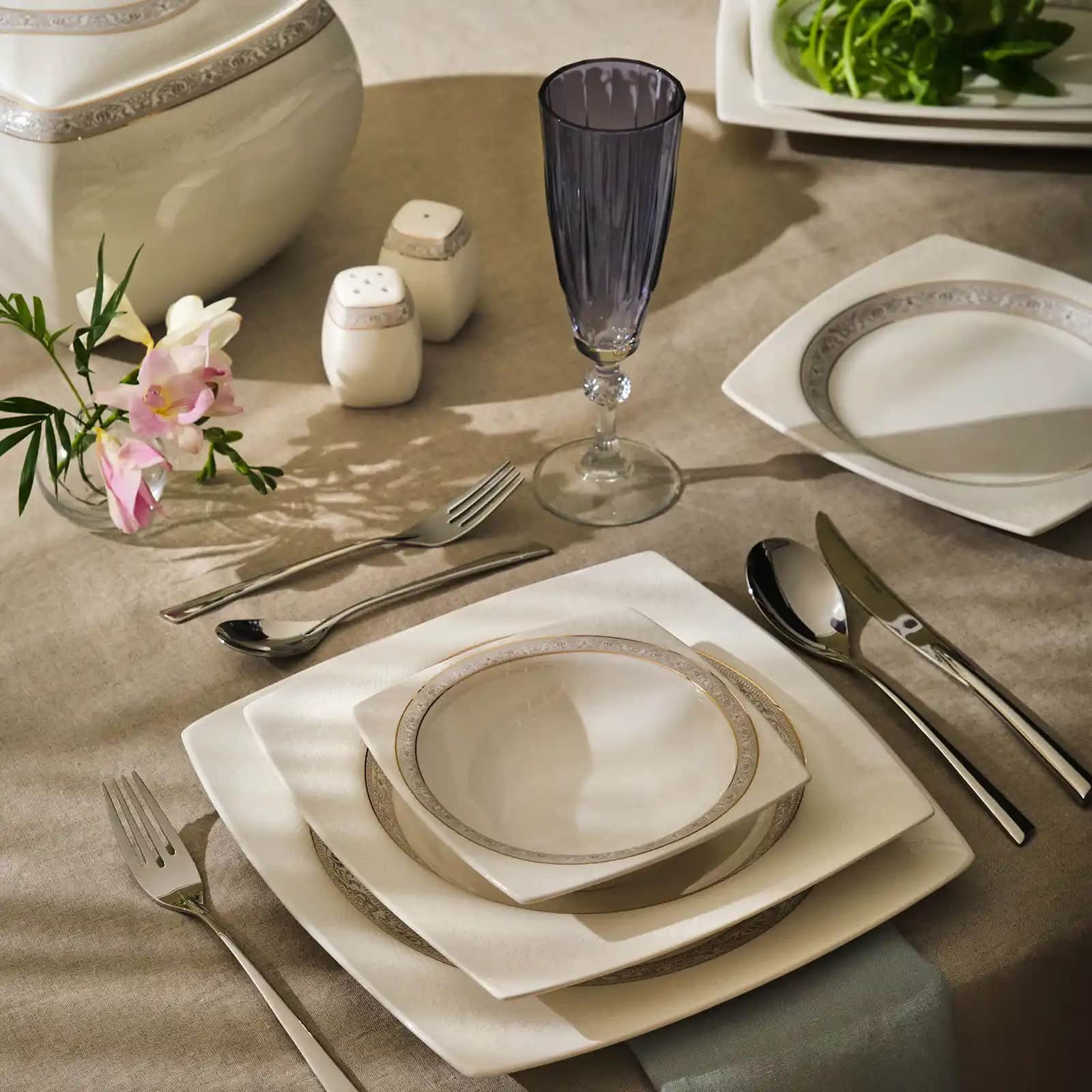 Emsan Dantel Yemek Takımıyla Sofralarınıza Zarafet Katmanın Yolları