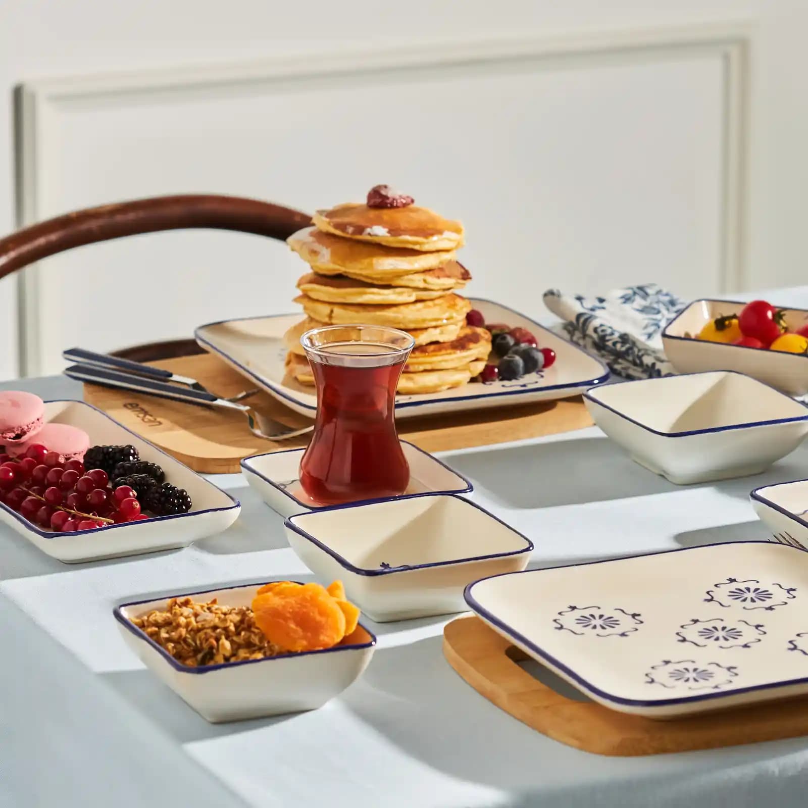 Emsan Kuşlu Kahvaltı Takımı ile Sofralarınıza Estetik ve Doğal Bir Dokunuş