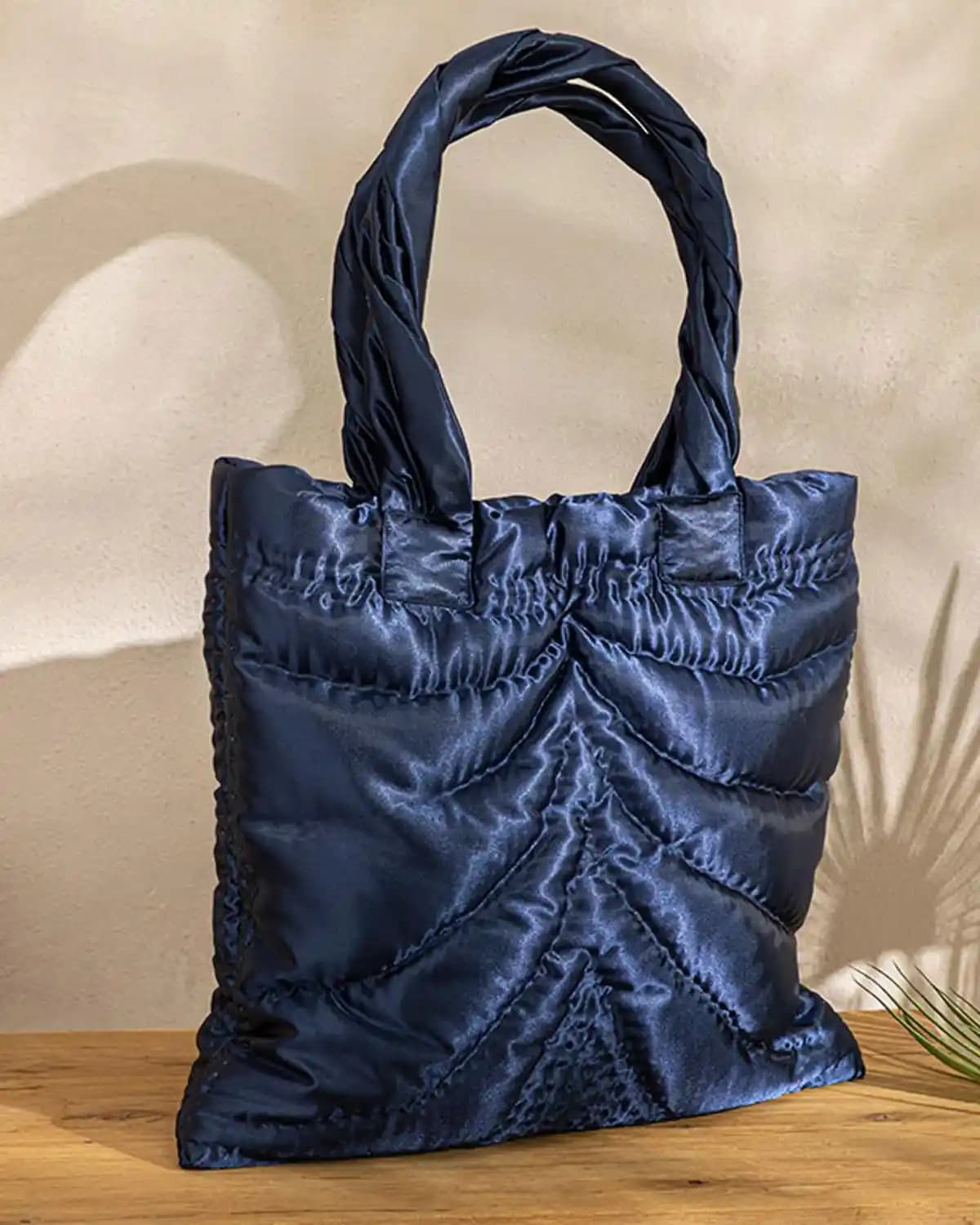 English Home Çanta Modelleri ile Dekorasyonda Şıklık ve Fonksiyonellik Sağlayın