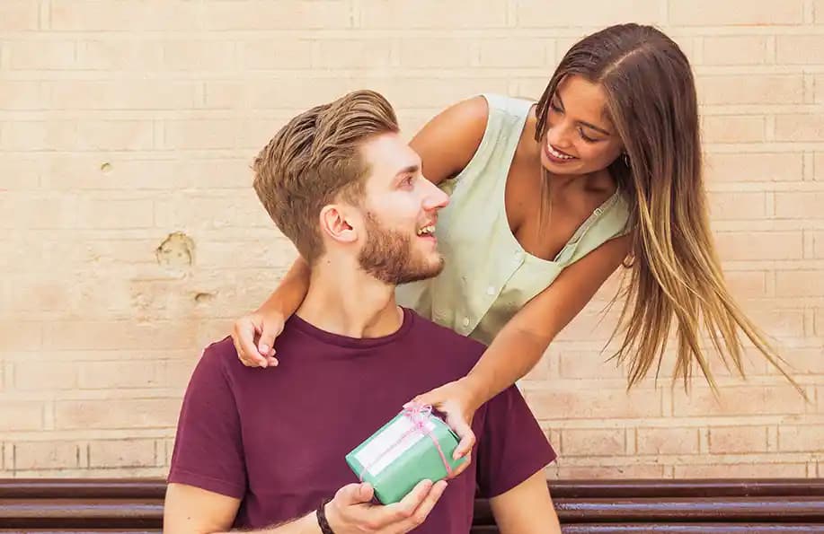 Erkekler İçin Dekorasyon ve Mobilya Hediye Seçenekleri Uygun ve Şık Alternatifler