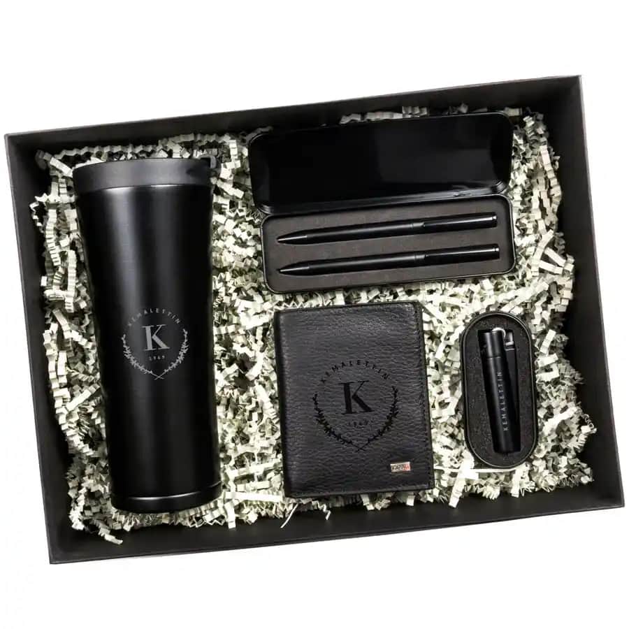 Erkeklere Dekorasyon ve Mobilya Hediye Seçenekleri Trendleri ve İpuçları