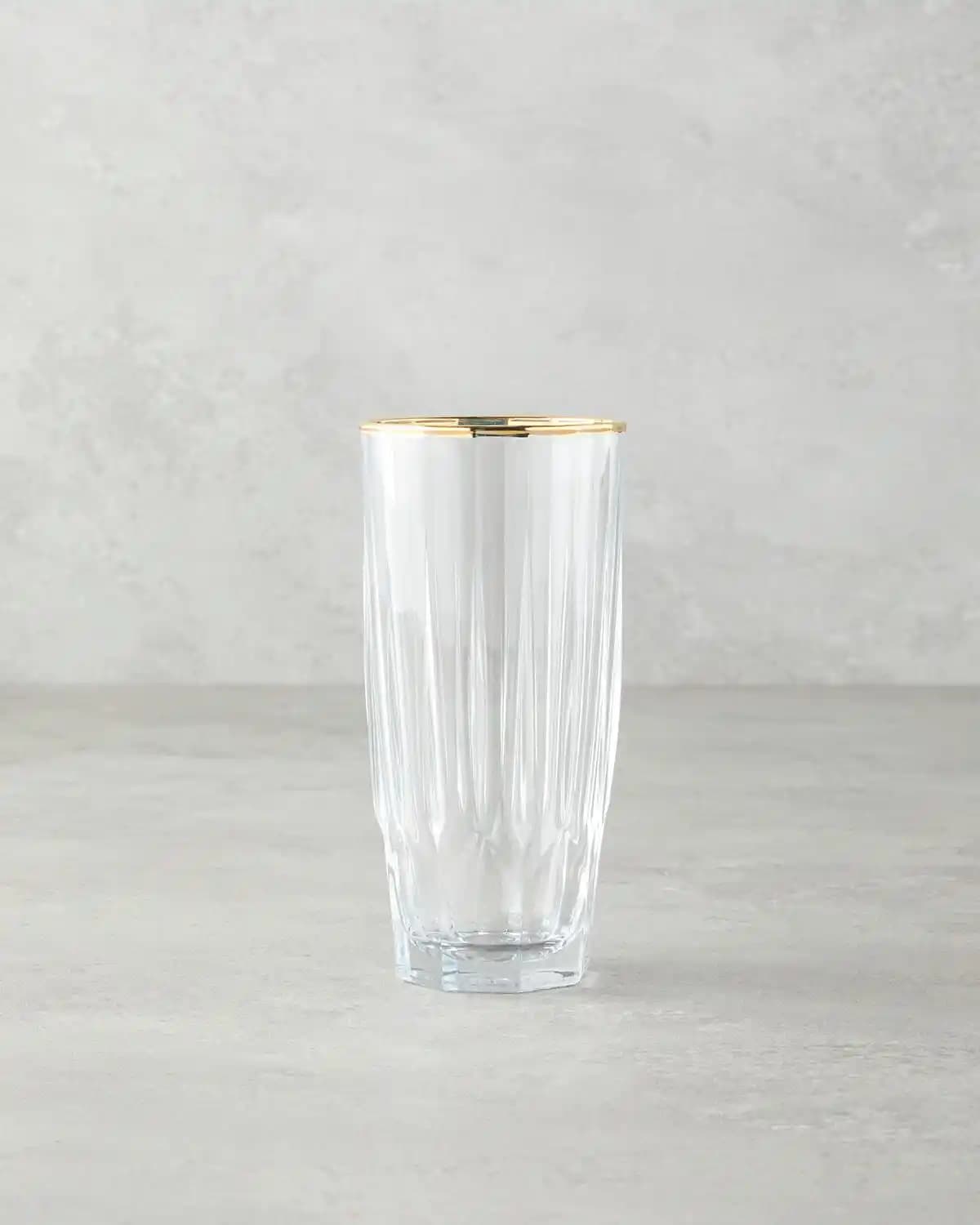 Ev Dekorasyonunda Şıklık ve İşlevsellik Sunan Gold Bardaklar Hakkında Detaylı Bilgi