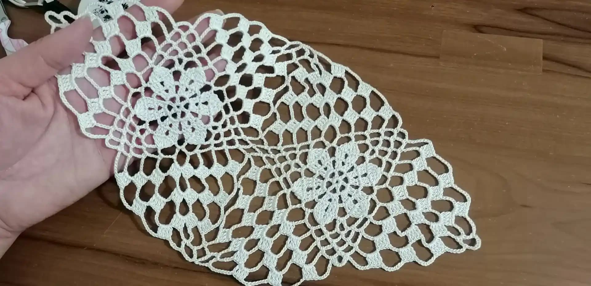 Farklı Tepsi Örtüsü Modelleriyle Mekânlarınızı Yenileyin ve Dekorasyonunuzu Geliştirin